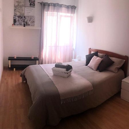 Appartement Jusqu'A 6 Personnes Sur La Presqu'Ile De Peniche Surf Portugal Luaran gambar