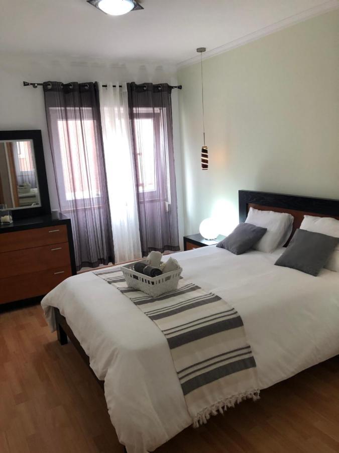 Appartement Jusqu'A 6 Personnes Sur La Presqu'Ile De Peniche Surf Portugal Luaran gambar